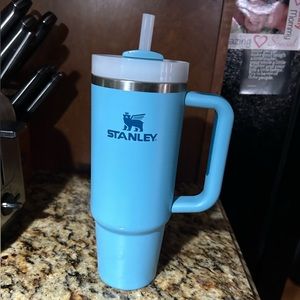 blue 30oz stanley cup